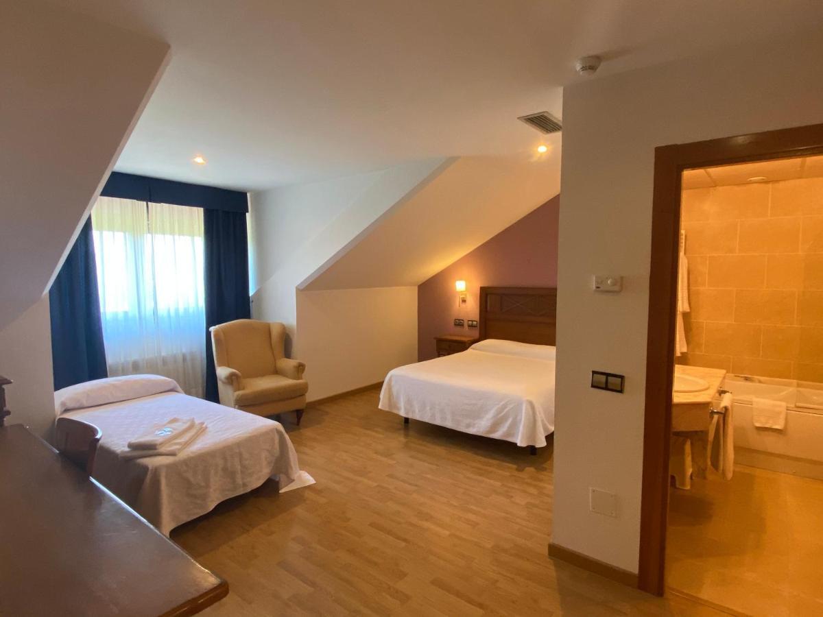 Hotel Cristina Noreña Eksteriør bilde