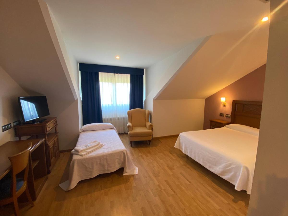 Hotel Cristina Noreña Eksteriør bilde