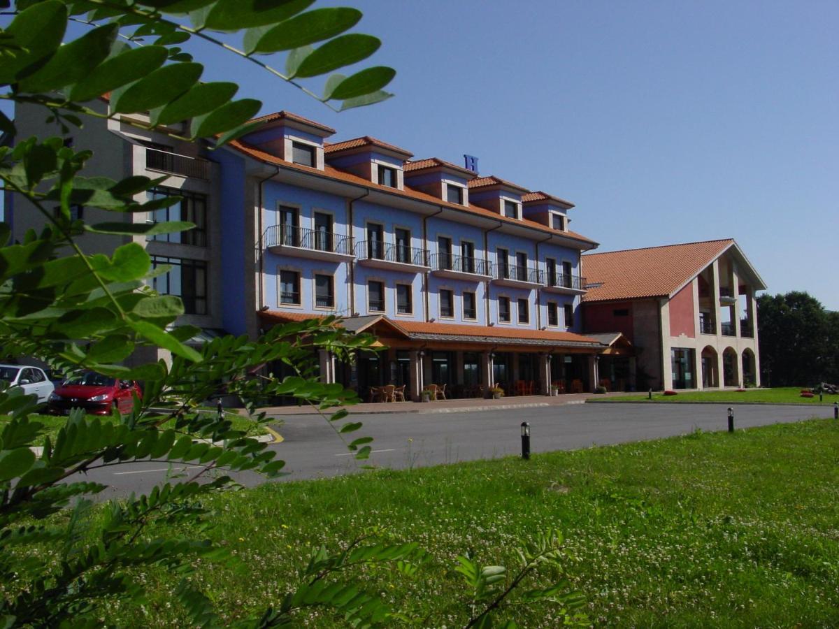 Hotel Cristina Noreña Eksteriør bilde