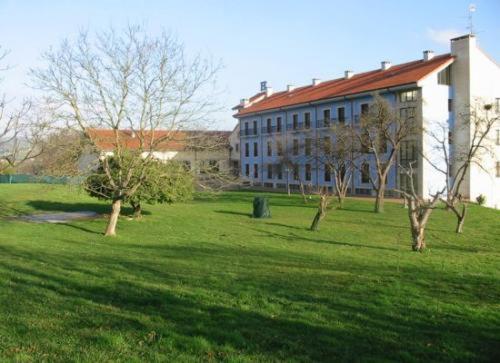 Hotel Cristina Noreña Eksteriør bilde