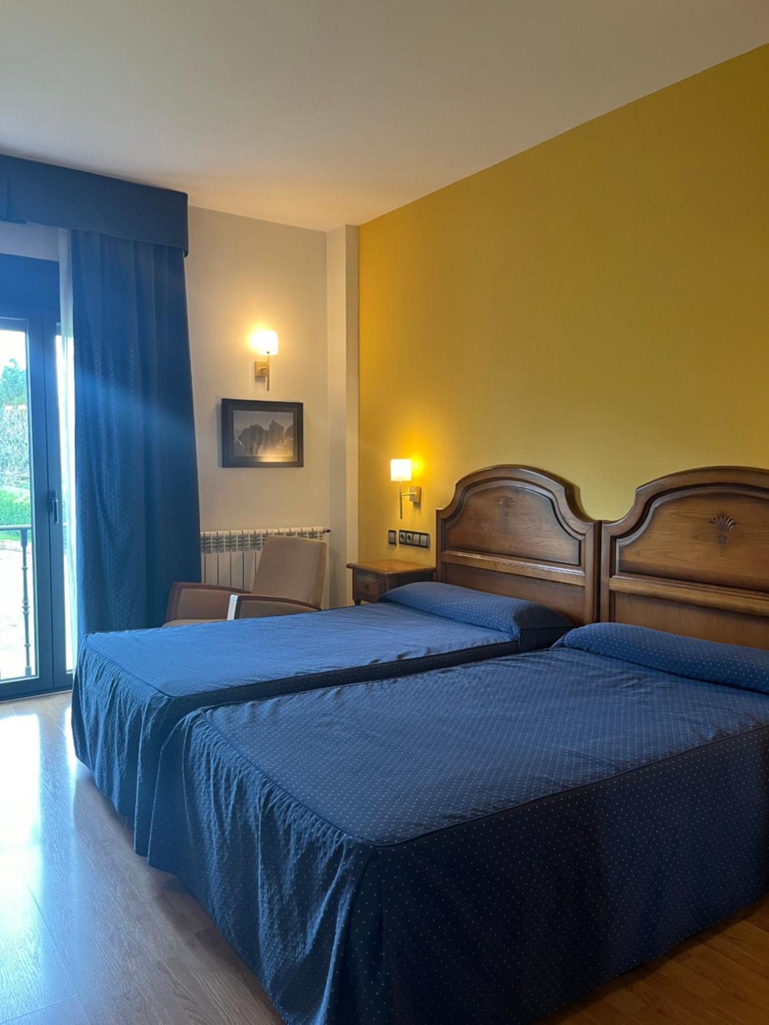 Hotel Cristina Noreña Eksteriør bilde